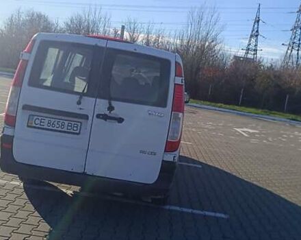 Белый Мерседес Вито, объемом двигателя 2.2 л и пробегом 446 тыс. км за 4600 $, фото 6 на Automoto.ua