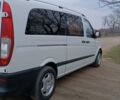 Белый Мерседес Вито, объемом двигателя 2.2 л и пробегом 498 тыс. км за 11200 $, фото 1 на Automoto.ua