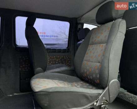 Белый Мерседес Вито, объемом двигателя 2.15 л и пробегом 277 тыс. км за 8000 $, фото 26 на Automoto.ua