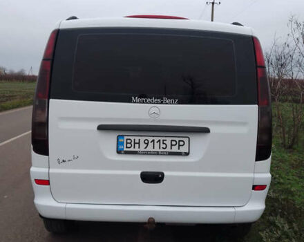 Белый Мерседес Вито, объемом двигателя 2.15 л и пробегом 300 тыс. км за 7200 $, фото 3 на Automoto.ua