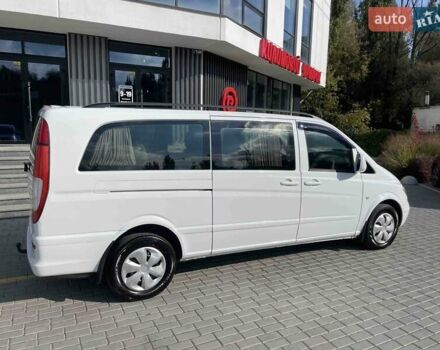 Белый Мерседес Вито, объемом двигателя 2.15 л и пробегом 400 тыс. км за 9200 $, фото 2 на Automoto.ua