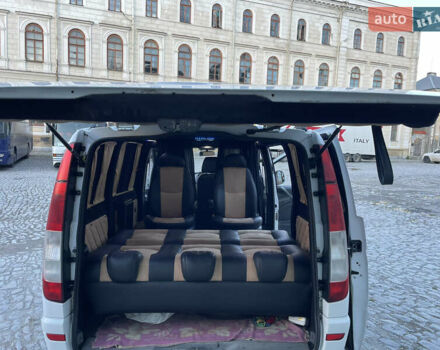 Белый Мерседес Вито, объемом двигателя 2.15 л и пробегом 300 тыс. км за 7000 $, фото 16 на Automoto.ua