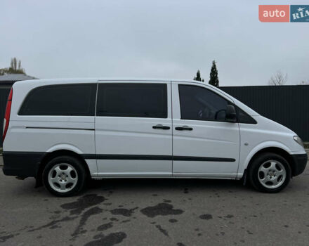 Белый Мерседес Вито, объемом двигателя 2.15 л и пробегом 277 тыс. км за 8000 $, фото 8 на Automoto.ua