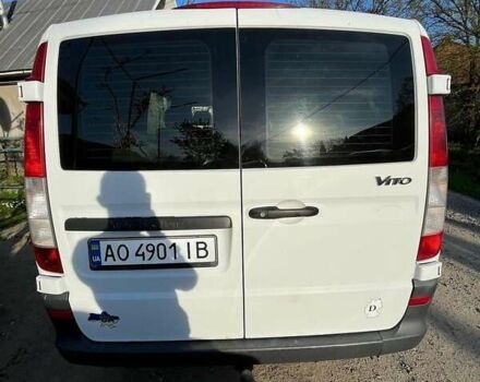 Белый Мерседес Вито, объемом двигателя 2.15 л и пробегом 328 тыс. км за 7000 $, фото 4 на Automoto.ua