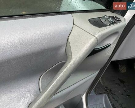 Белый Мерседес Вито, объемом двигателя 2.2 л и пробегом 336 тыс. км за 8999 $, фото 62 на Automoto.ua