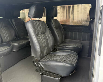 Белый Мерседес Вито, объемом двигателя 2.2 л и пробегом 285 тыс. км за 7300 $, фото 9 на Automoto.ua