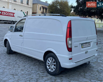 Белый Мерседес Вито, объемом двигателя 2.15 л и пробегом 300 тыс. км за 7000 $, фото 4 на Automoto.ua