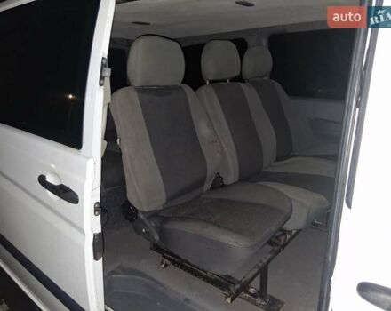 Белый Мерседес Вито, объемом двигателя 2.15 л и пробегом 439 тыс. км за 8350 $, фото 12 на Automoto.ua