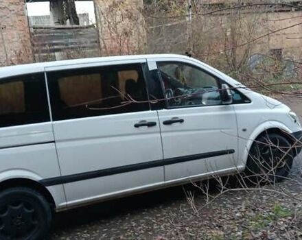 Білий Мерседес Віто, об'ємом двигуна 2.2 л та пробігом 340 тис. км за 12000 $, фото 2 на Automoto.ua