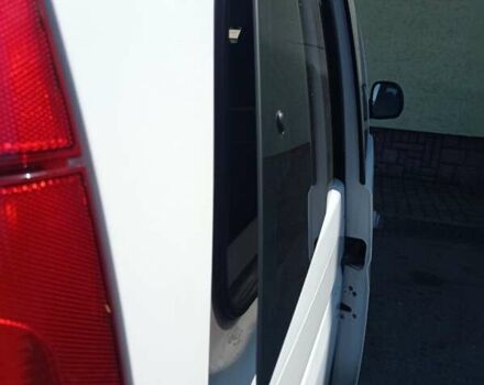 Белый Мерседес Вито, объемом двигателя 2.1 л и пробегом 320 тыс. км за 8600 $, фото 7 на Automoto.ua