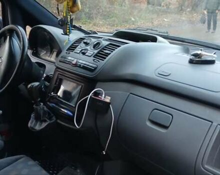 Білий Мерседес Віто, об'ємом двигуна 2.2 л та пробігом 340 тис. км за 12000 $, фото 5 на Automoto.ua