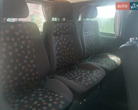 Белый Мерседес Вито, объемом двигателя 2.15 л и пробегом 172 тыс. км за 9500 $, фото 9 на Automoto.ua