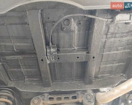 Белый Мерседес Вито, объемом двигателя 2.15 л и пробегом 458 тыс. км за 7400 $, фото 18 на Automoto.ua