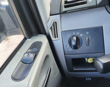 Белый Мерседес Вито, объемом двигателя 2.15 л и пробегом 361 тыс. км за 8950 $, фото 21 на Automoto.ua