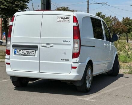 Белый Мерседес Вито, объемом двигателя 2.1 л и пробегом 250 тыс. км за 6599 $, фото 5 на Automoto.ua
