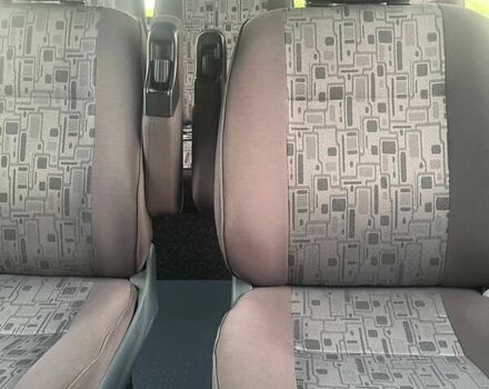 Белый Мерседес Вито, объемом двигателя 2.15 л и пробегом 234 тыс. км за 11400 $, фото 39 на Automoto.ua