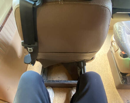 Белый Мерседес Вито, объемом двигателя 2.15 л и пробегом 340 тыс. км за 8200 $, фото 13 на Automoto.ua