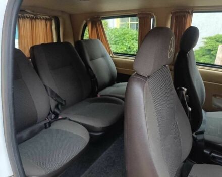 Белый Мерседес Вито, объемом двигателя 2.1 л и пробегом 504 тыс. км за 9499 $, фото 15 на Automoto.ua