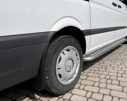 Белый Мерседес Вито, объемом двигателя 2.15 л и пробегом 234 тыс. км за 11400 $, фото 11 на Automoto.ua