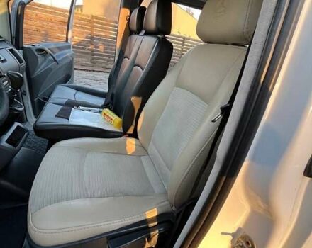 Белый Мерседес Вито, объемом двигателя 2.15 л и пробегом 458 тыс. км за 7400 $, фото 15 на Automoto.ua