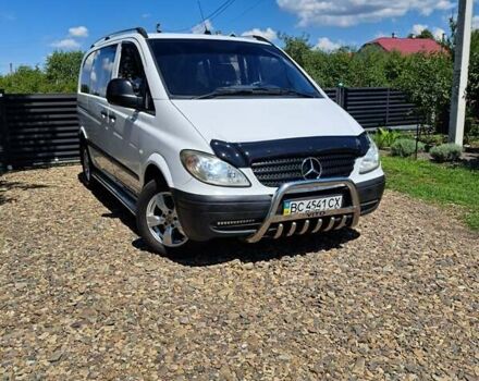 Белый Мерседес Вито, объемом двигателя 2.15 л и пробегом 338 тыс. км за 9200 $, фото 1 на Automoto.ua