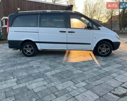 Белый Мерседес Вито, объемом двигателя 2.15 л и пробегом 458 тыс. км за 7400 $, фото 3 на Automoto.ua