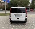 Белый Мерседес Вито, объемом двигателя 2.2 л и пробегом 390 тыс. км за 8500 $, фото 6 на Automoto.ua