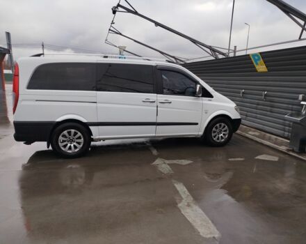 Белый Мерседес Вито, объемом двигателя 2.1 л и пробегом 490 тыс. км за 9300 $, фото 1 на Automoto.ua