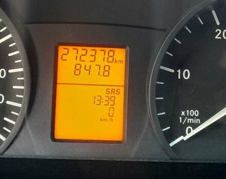 Білий Мерседес Віто, об'ємом двигуна 2.99 л та пробігом 272 тис. км за 13000 $, фото 28 на Automoto.ua