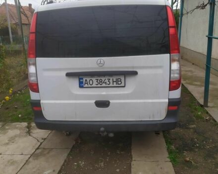Белый Мерседес Вито, объемом двигателя 2.1 л и пробегом 389 тыс. км за 8000 $, фото 2 на Automoto.ua