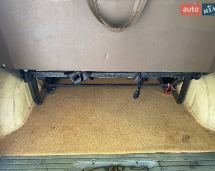 Белый Мерседес Вито, объемом двигателя 2.15 л и пробегом 340 тыс. км за 8200 $, фото 16 на Automoto.ua