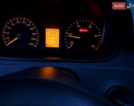 Мерседес Вито 2008 в Хмельницком на Automoto.ua Белый Мерседес Вито, объемом двигателя 2.2 л и пробегом 311 тыс. км за 5999 $, фото 12 на Automoto.ua