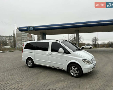 Белый Мерседес Вито, объемом двигателя 2.2 л и пробегом 400 тыс. км за 9450 $, фото 7 на Automoto.ua