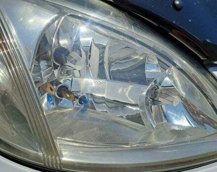 Белый Мерседес Вито, объемом двигателя 2.15 л и пробегом 338 тыс. км за 9200 $, фото 5 на Automoto.ua