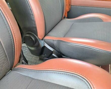 Белый Мерседес Вито, объемом двигателя 2.15 л и пробегом 338 тыс. км за 9200 $, фото 5085 на Automoto.ua