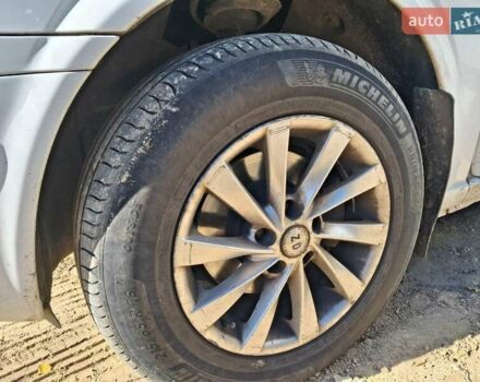 Белый Мерседес Вито, объемом двигателя 2.15 л и пробегом 485 тыс. км за 9400 $, фото 5 на Automoto.ua