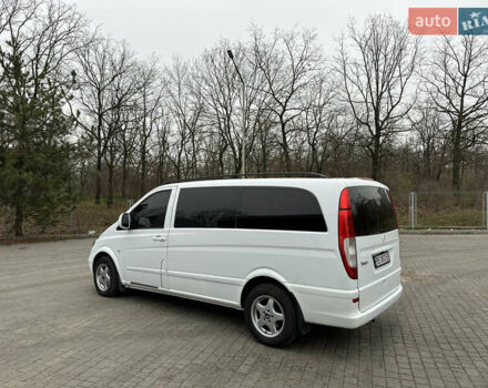Белый Мерседес Вито, объемом двигателя 2.2 л и пробегом 400 тыс. км за 9450 $, фото 14 на Automoto.ua