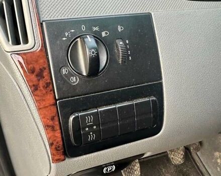 Белый Мерседес Вито, объемом двигателя 2.15 л и пробегом 290 тыс. км за 9200 $, фото 4 на Automoto.ua