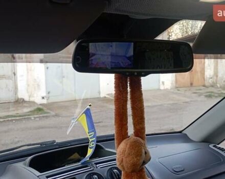 Белый Мерседес Вито, объемом двигателя 2.15 л и пробегом 382 тыс. км за 10000 $, фото 5 на Automoto.ua