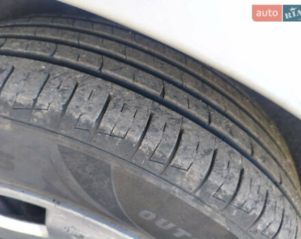 Белый Мерседес Вито, объемом двигателя 2.15 л и пробегом 361 тыс. км за 8950 $, фото 17 на Automoto.ua