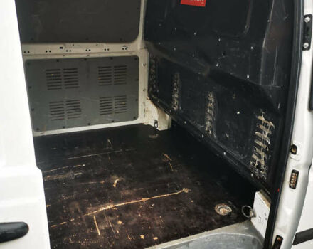 Мерседес Вито 2009 в Хмельницком на Automoto.ua Белый Мерседес Вито, объемом двигателя 2.15 л и пробегом 351 тыс. км за 5900 $, фото 20 на Automoto.ua