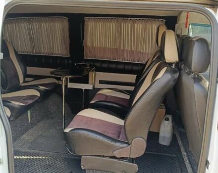 Белый Мерседес Вито, объемом двигателя 2.15 л и пробегом 337 тыс. км за 10600 $, фото 12 на Automoto.ua