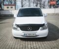 Белый Мерседес Вито, объемом двигателя 2.15 л и пробегом 436 тыс. км за 10000 $, фото 1 на Automoto.ua