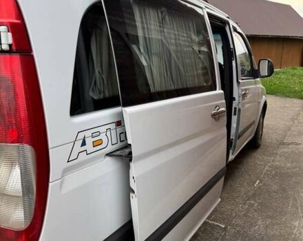 Білий Мерседес Віто, об'ємом двигуна 2.2 л та пробігом 290 тис. км за 9800 $, фото 3 на Automoto.ua