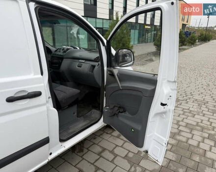 Мерседес Вито 2009 в Хмельницком на Automoto.ua Белый Мерседес Вито, объемом двигателя 2.15 л и пробегом 351 тыс. км за 5900 $, фото 5 на Automoto.ua