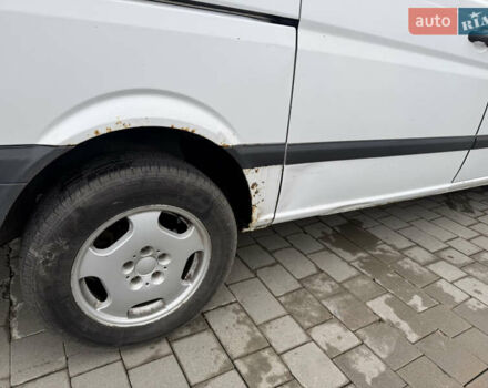 Мерседес Вито 2009 в Хмельницком на Automoto.ua Белый Мерседес Вито, объемом двигателя 2.15 л и пробегом 351 тыс. км за 5900 $, фото 11 на Automoto.ua