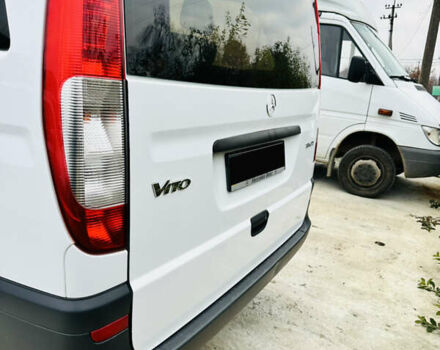 Белый Мерседес Вито, объемом двигателя 2.2 л и пробегом 237 тыс. км за 9500 $, фото 27 на Automoto.ua