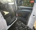 Белый Мерседес Вито, объемом двигателя 2.15 л и пробегом 436 тыс. км за 10000 $, фото 17 на Automoto.ua