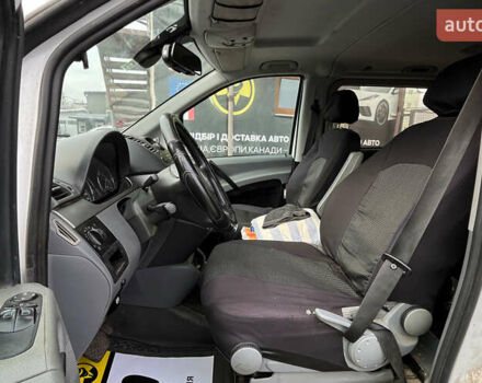 Белый Мерседес Вито, объемом двигателя 2.99 л и пробегом 320 тыс. км за 15000 $, фото 8 на Automoto.ua