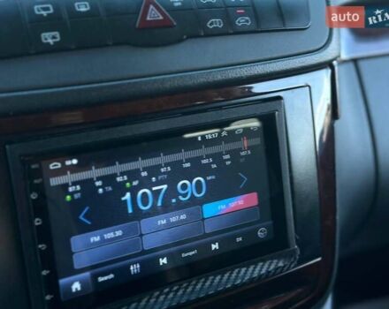 Белый Мерседес Вито, объемом двигателя 2.14 л и пробегом 200 тыс. км за 12000 $, фото 17 на Automoto.ua